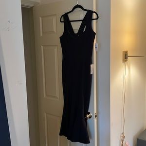 NWT Dress the Population Midi Dress